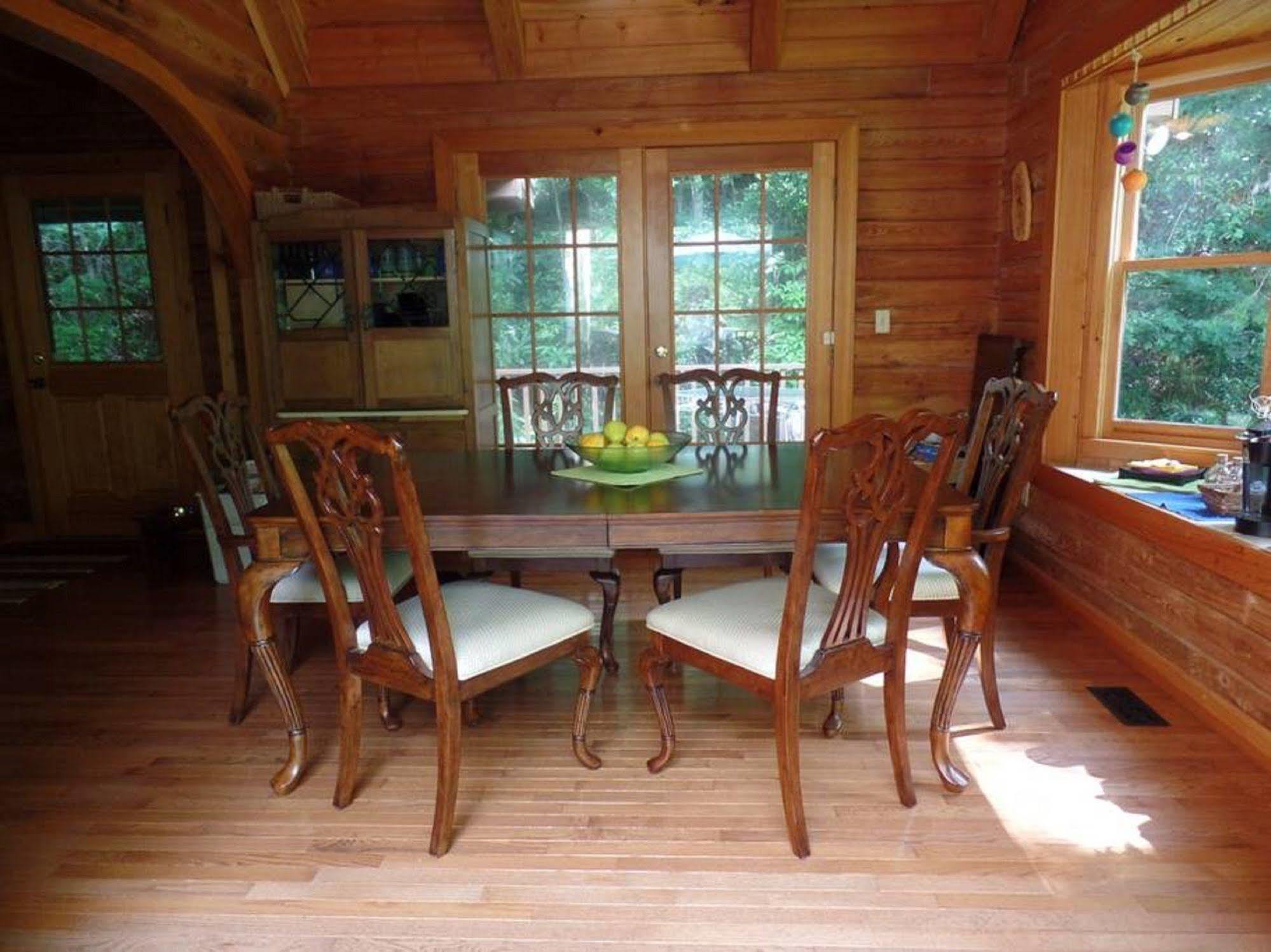Creekside Paradise 2*